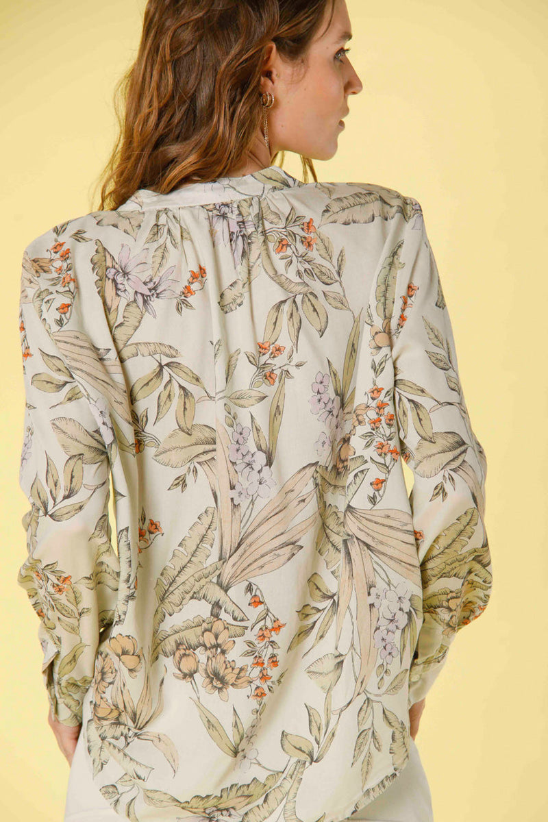 Adele woman's long sleeve shirt in Tencel with floral pattern