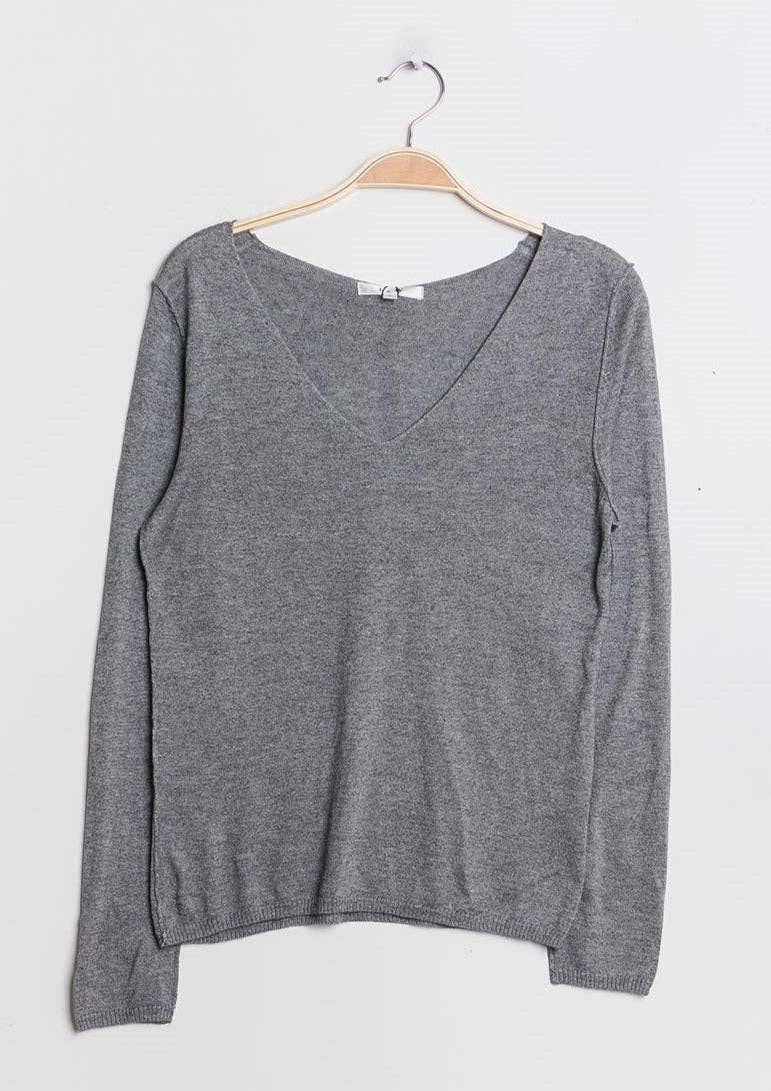 Cashmere silk V-neck sweater