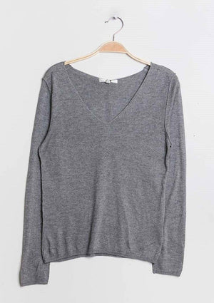 Cashmere silk V-neck sweater