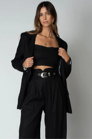 THE LINEN BLAZER