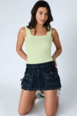 Lace Textured Square Top