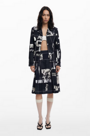Newspaper Zipper Blazer