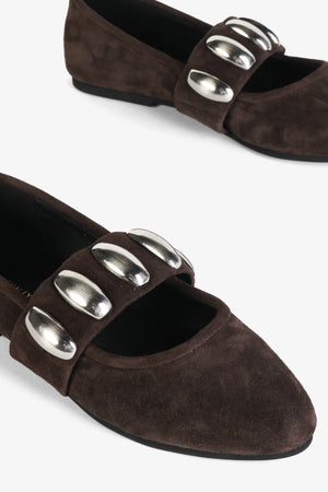 TONE OVERSIZED STUD MARY JANE FLAT
