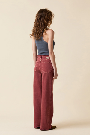 Fray Waist Column