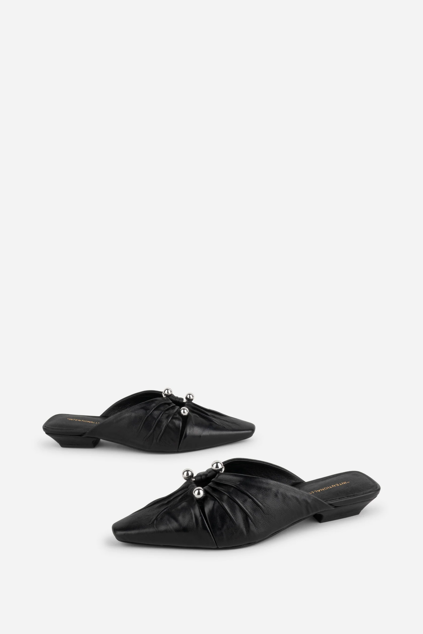 NOAH PIERCED MULE
