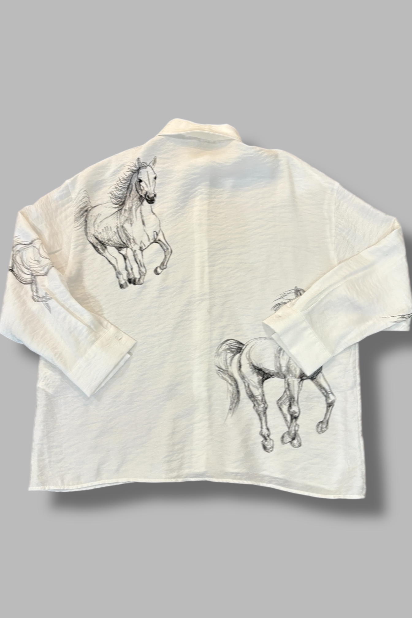Evan Chemise White Horse Blouse