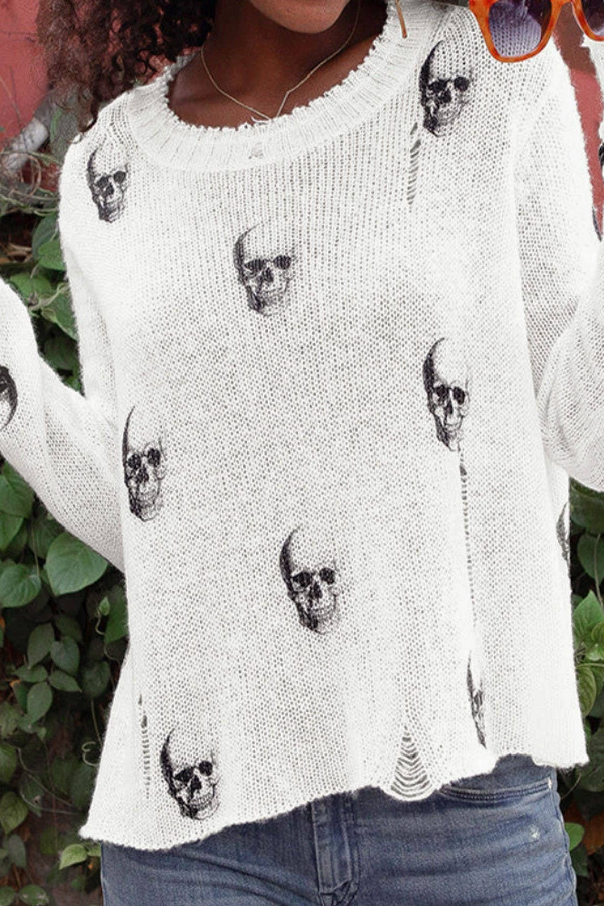 White Woven Sweater with Black Skulls – Gisele Tune Clothing