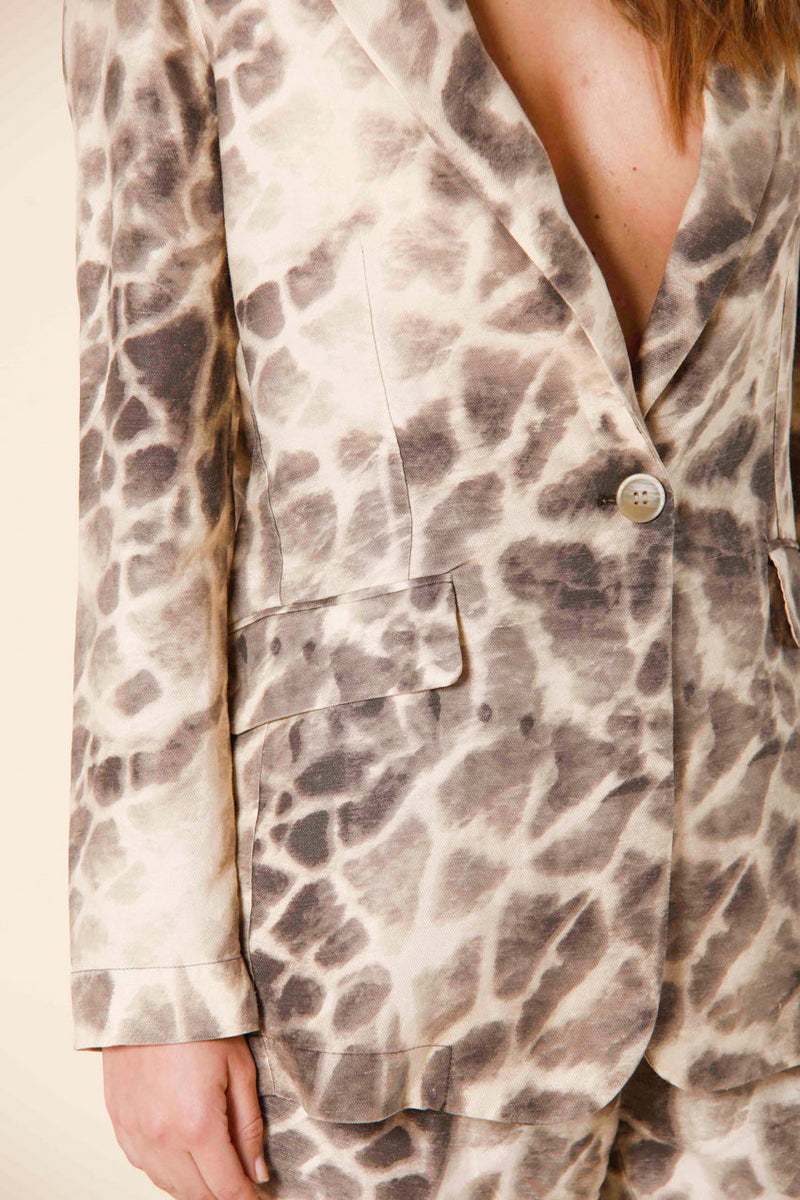 Irene women's long blazer giraffe print