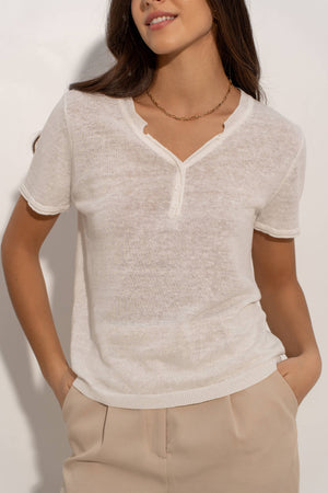 Tunisian collar T-shirt in knitted linen fabric