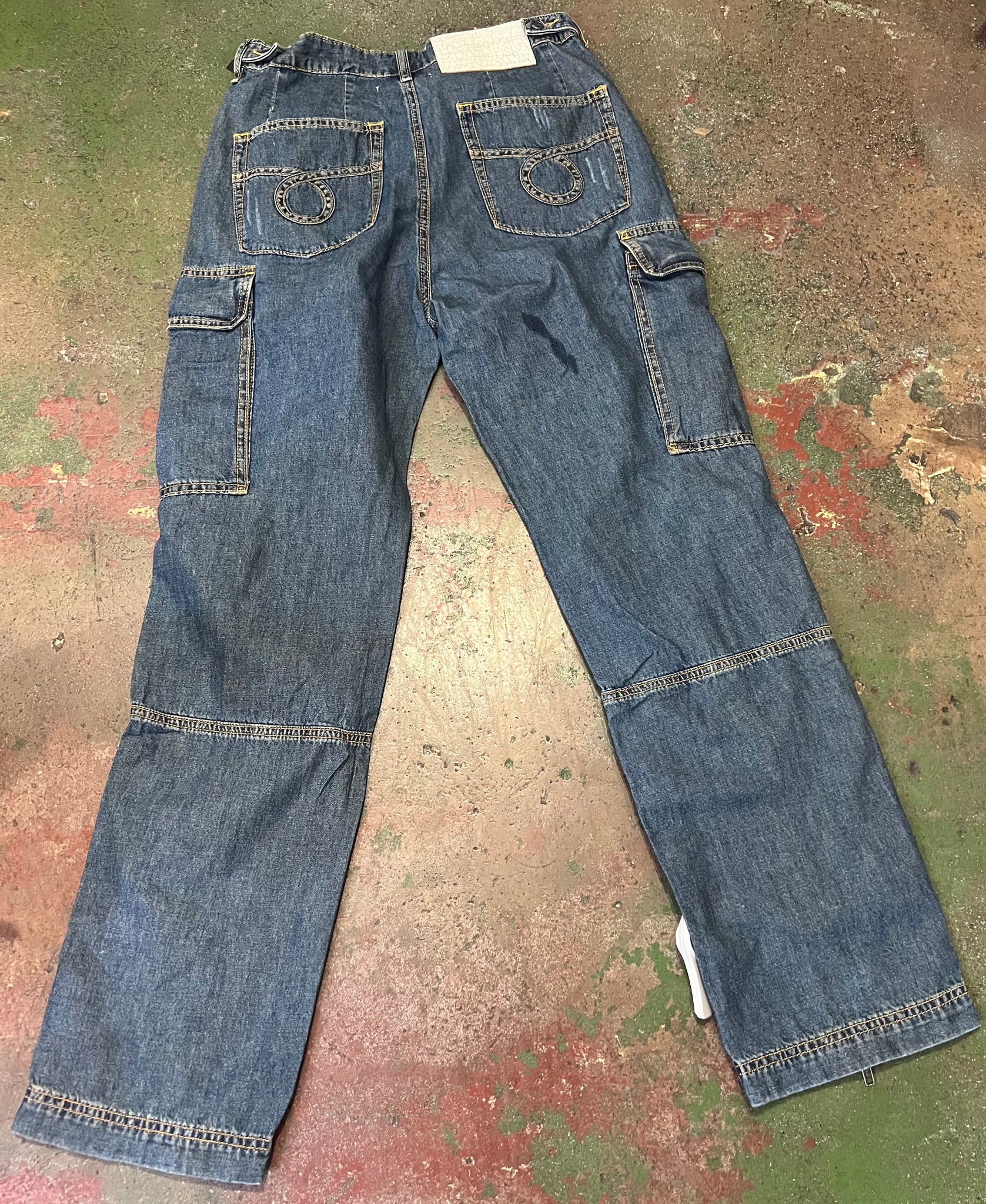 Zipped Cargo Motion Jeans